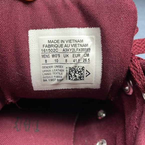 Women’s Maroon Leather Converse Sneakers - Size 10 - Picture 6 of 7